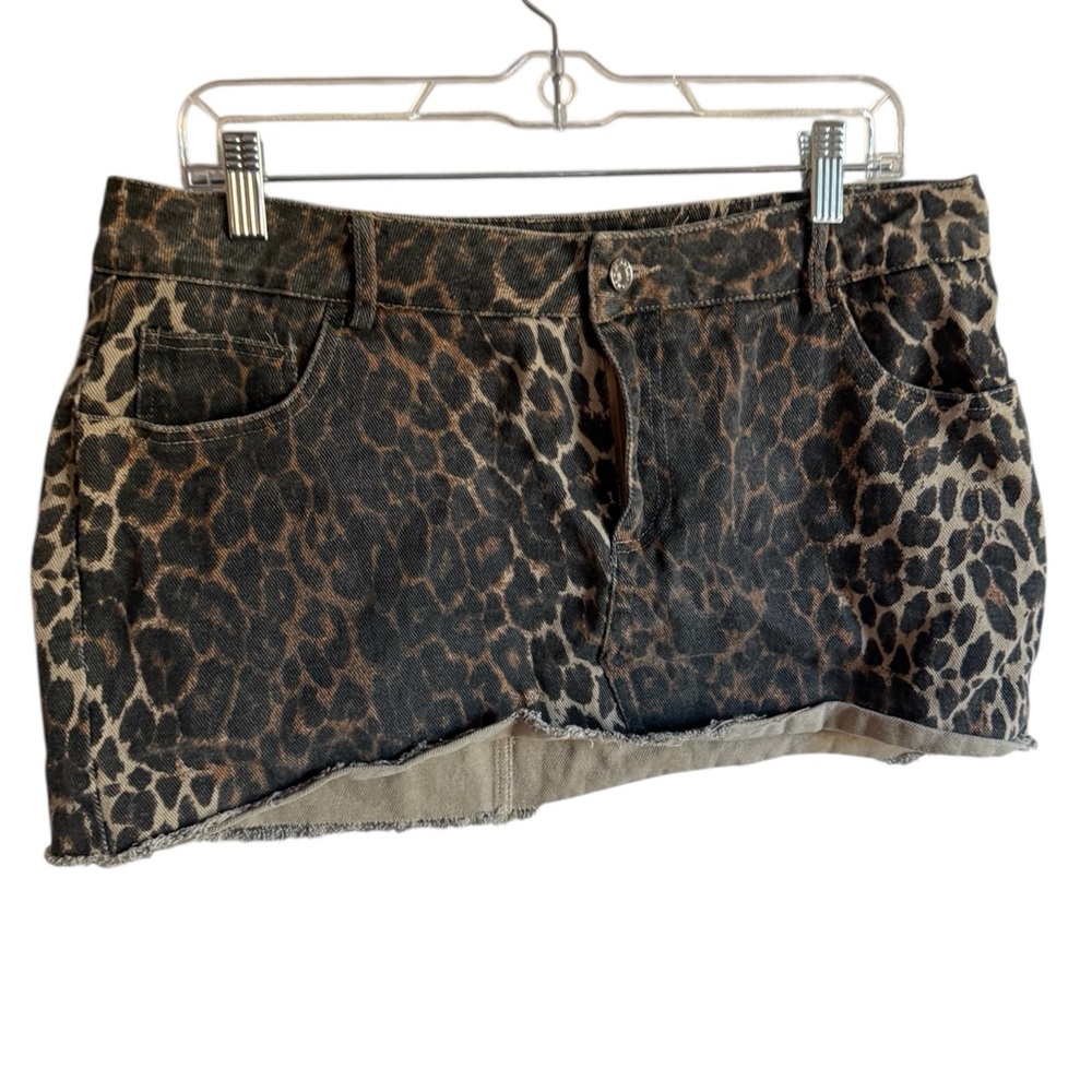 🛍️Leopard Mini Skirt🛍️Size Large‼️ - Picture 4 of 7